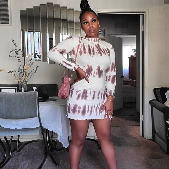 Zara Mini Dress - Picture 2 of 2